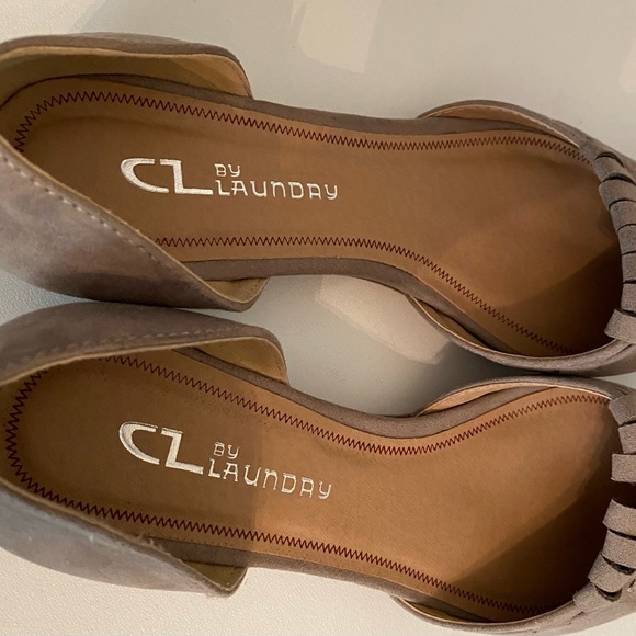 Shoes - Picture 2 of 3